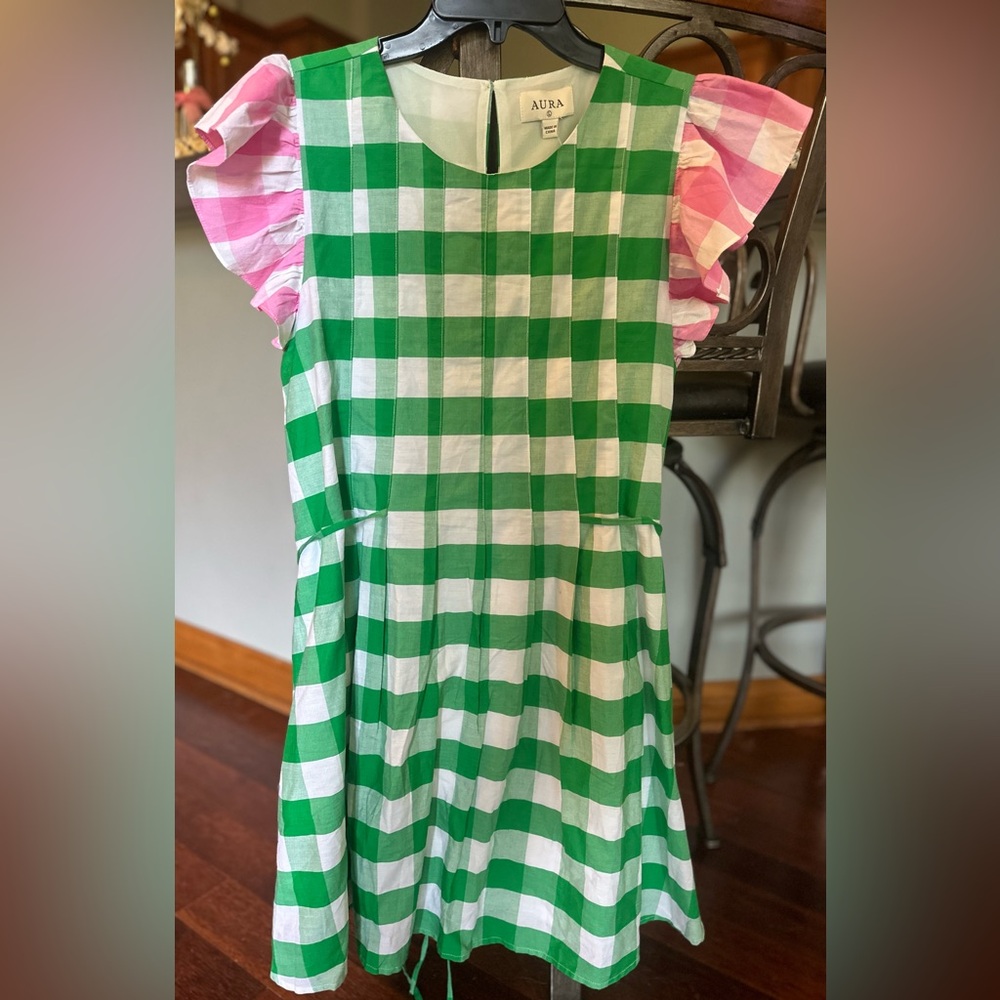 💚 Aura Green/White Checkered Dress. Pink Accents & Pockets. Women’s Large. NWOT.
